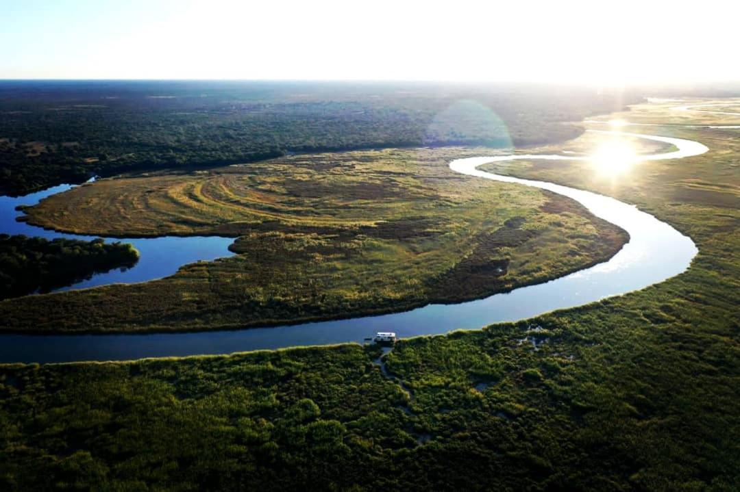 Askiesbos - Samochima Bush Camp Shakawe Kültér fotó