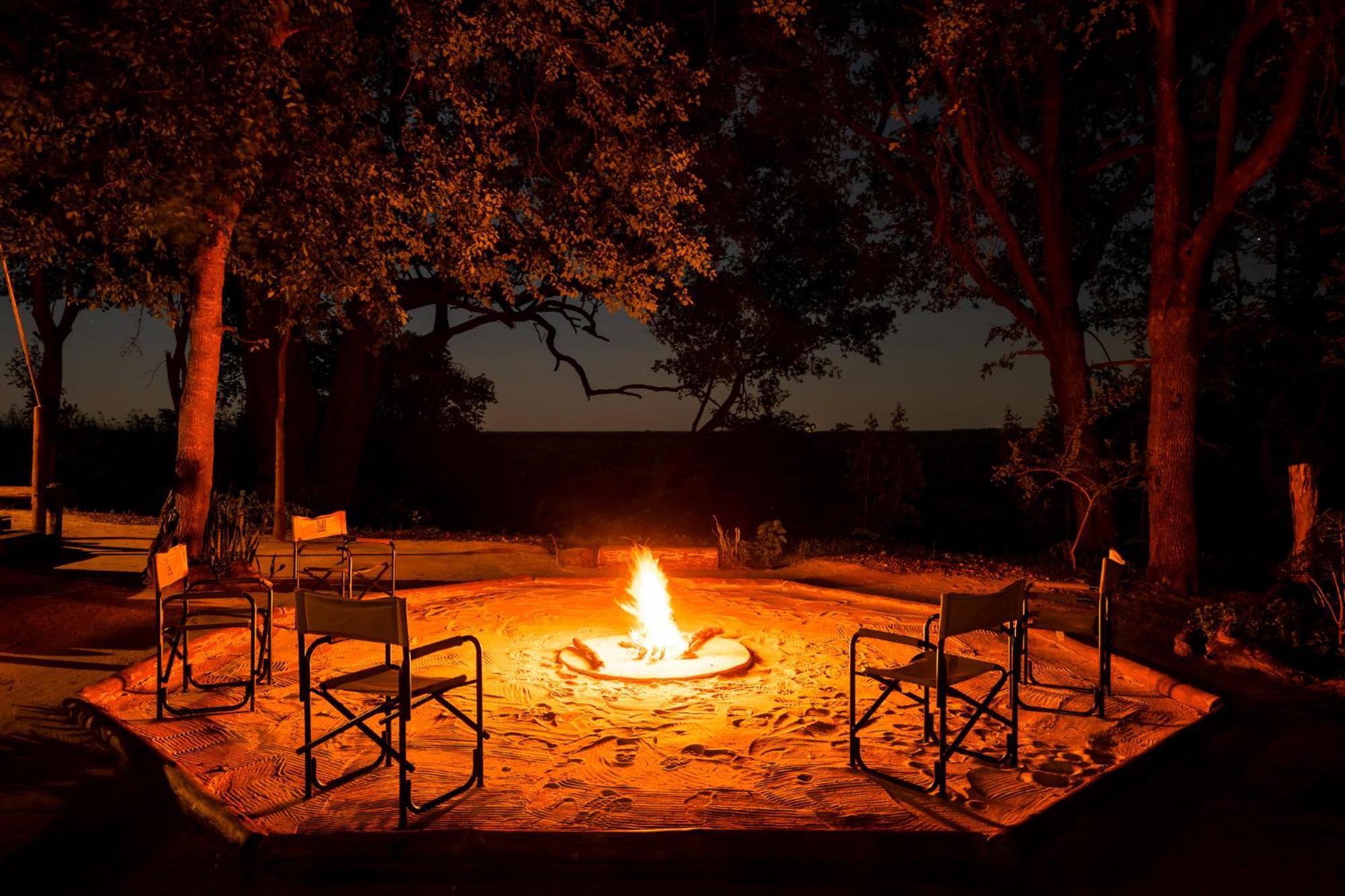 Askiesbos - Samochima Bush Camp Shakawe Kültér fotó